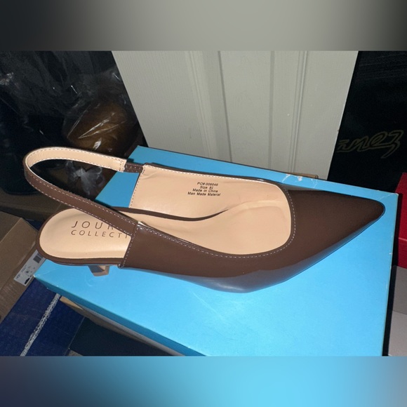 Journee Collection Sling Back Brown Shoes for sale, Brand new, never used - Picture 2 of 3